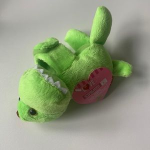 Love In The Air Stuffed Animal Slap Bracelet Dinosaur/Lizard Green
